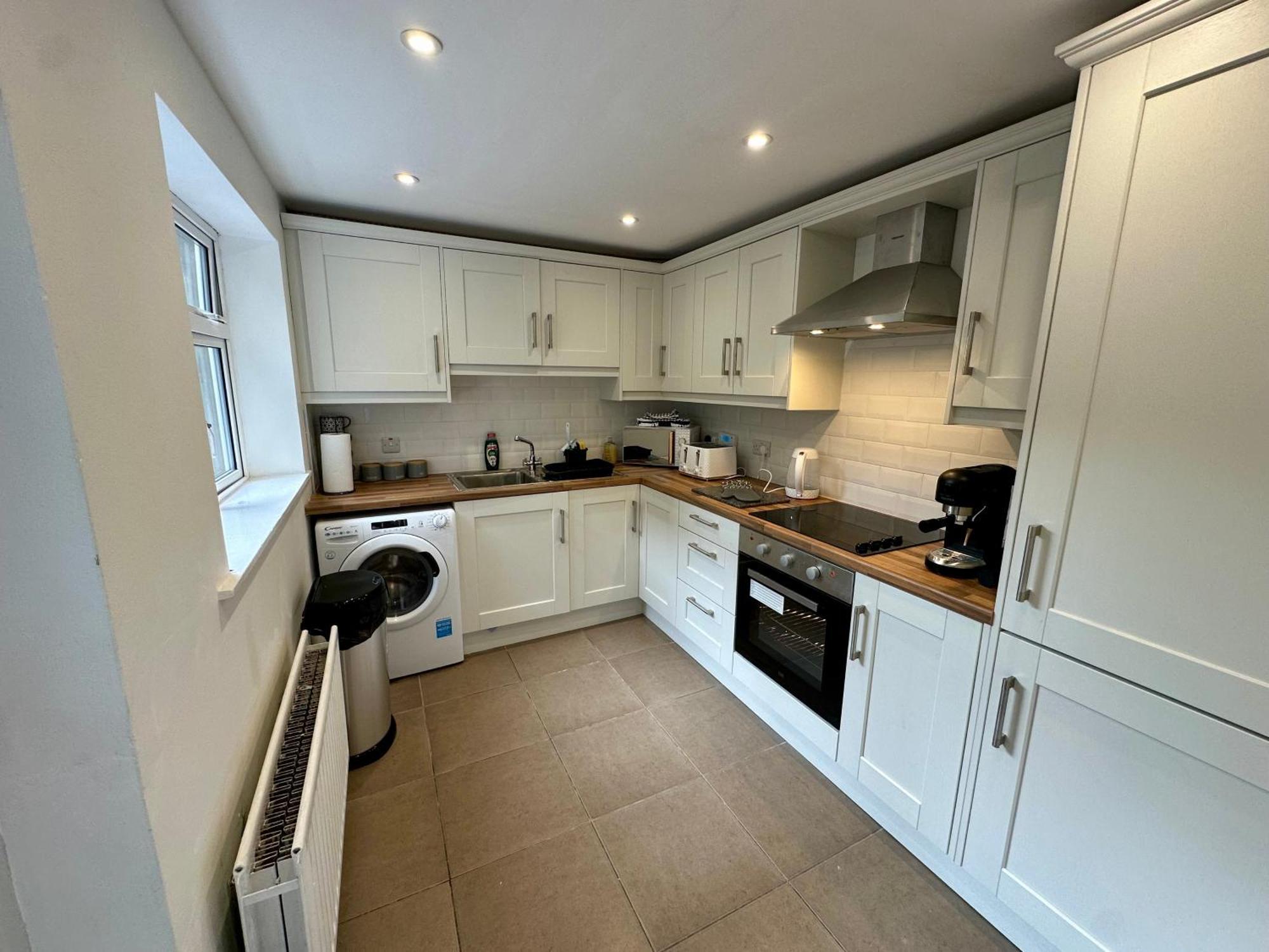 Falls Road Holiday home *